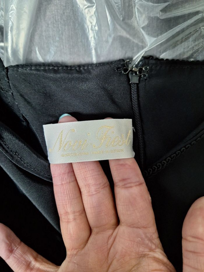 Robe de cocktail noire - photo numéro 6