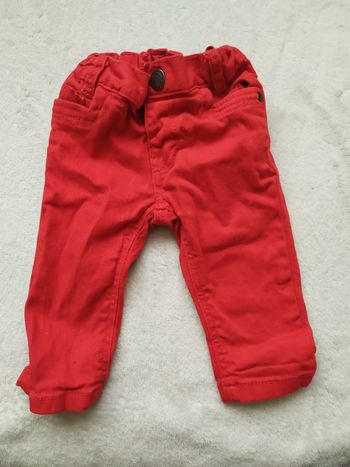 Jean rouge 3 mois