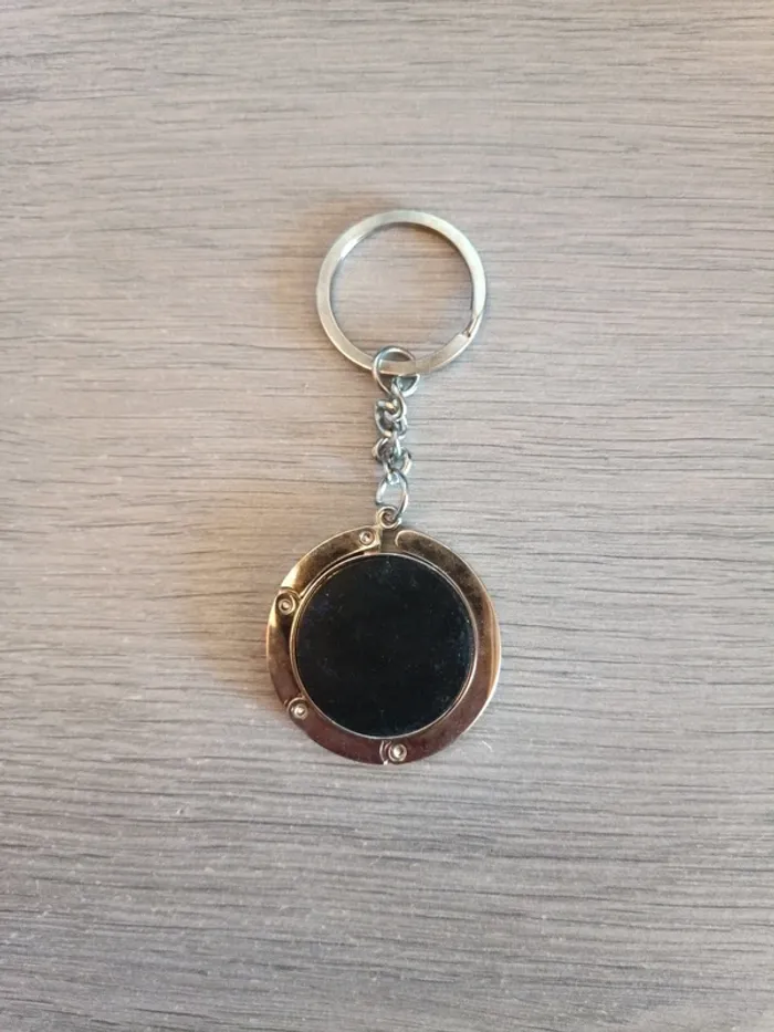 Accroche sac idée cadeau pas chère - photo numéro 3