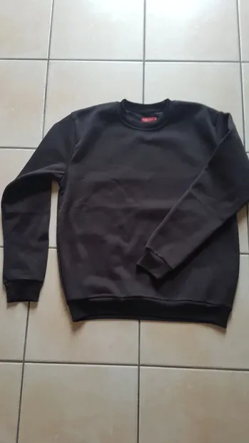 Sweat noir