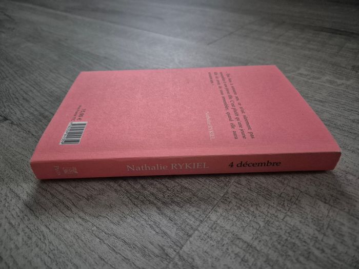Livre "4 décembre" Nathalie Rykiel Plon - photo numéro 5