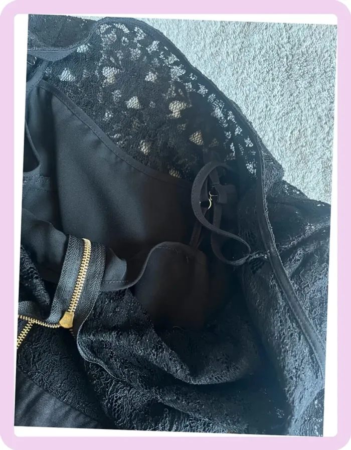 🖤 Robe Sandro Taille 1 – Noir, Dentelle & Élégance Féminine - photo numéro 3