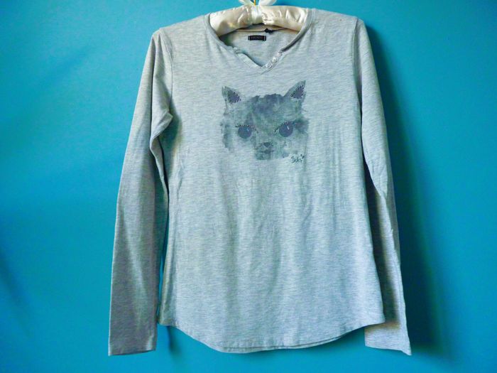 T-shirt Fille IKKS 12 ans collection Chat gris TBE Manches Longues
