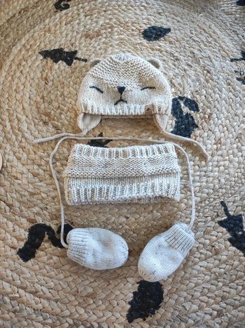 Ensemble bonnet cache cou et moufle