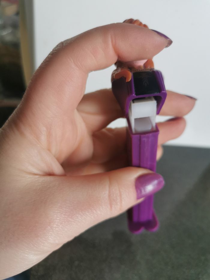 Distributeur de bonbon Pez Anna - photo numéro 3