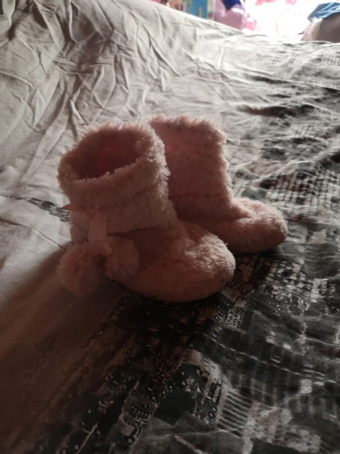 Chaussons bottines roses 26