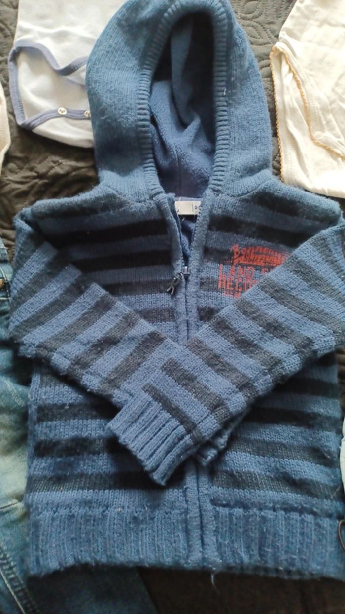Lot vêtements garçon 2 ans - photo numéro 3