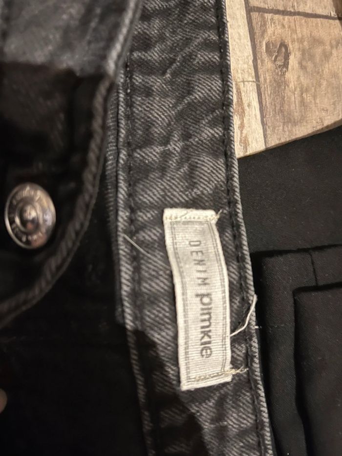 Jean à trou - photo numéro 2