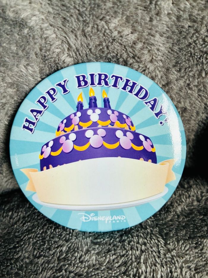 Lot badges Disneyland Paris - photo numéro 2