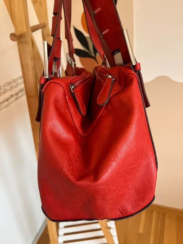 Sac vintage y2k rouge en cuir synthétique très bon état [ref 2507SR130] - photo numéro 5