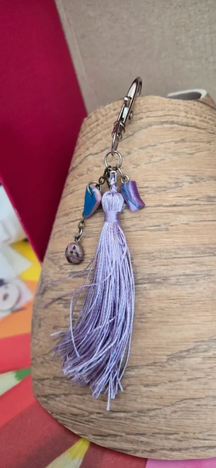Porte clef gourmandise lilas fimo neuf - photo numéro 3