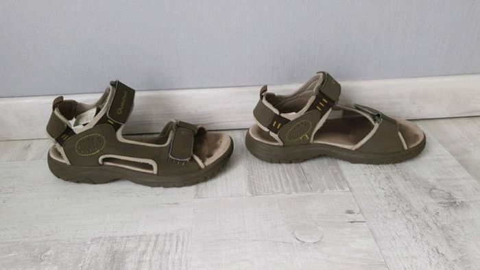 Sandales Pointure 32/33 - photo numéro 3
