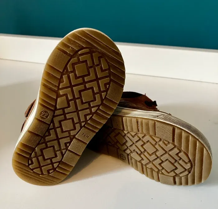 Chaussures bébé taille 22 - photo numéro 5