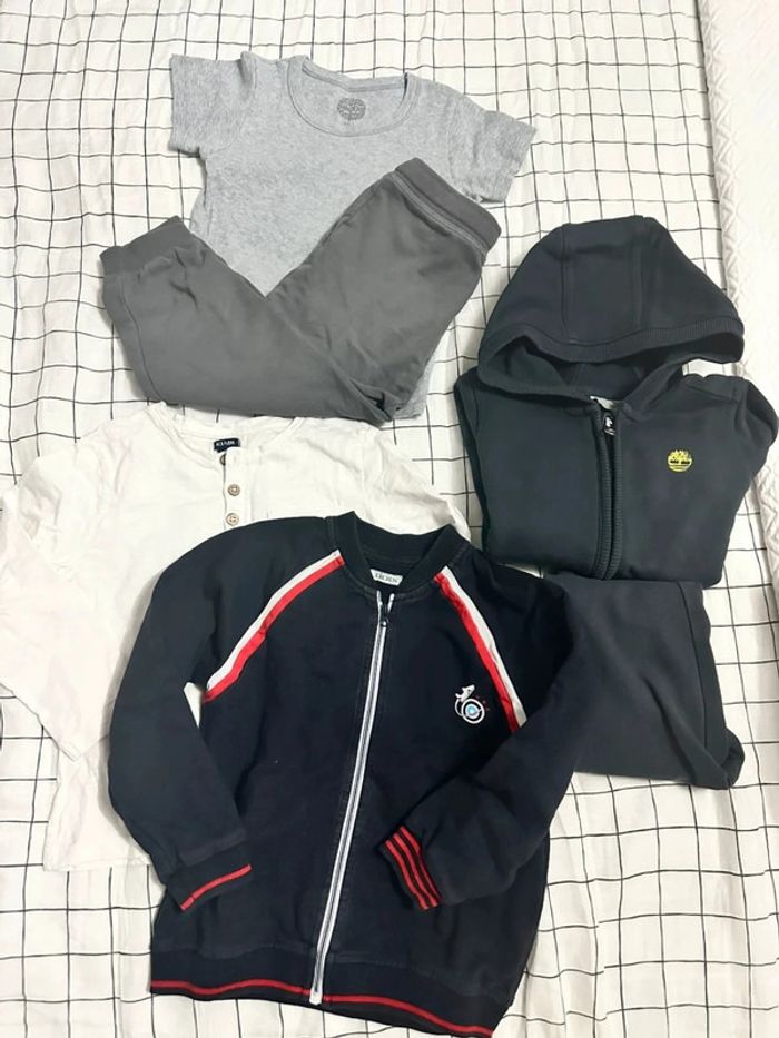 Lot de vêtements 3/4 ans