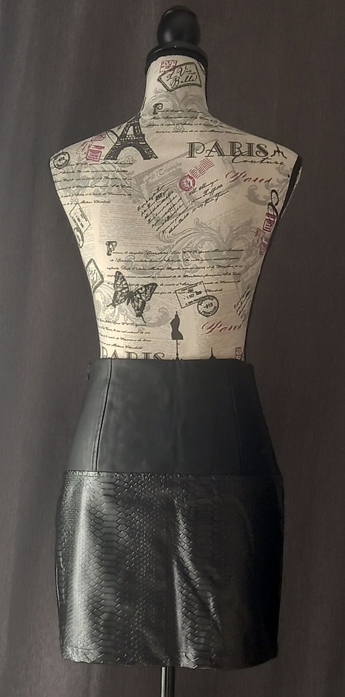 Jupe simili cuir T36 Sophyline - photo numéro 3
