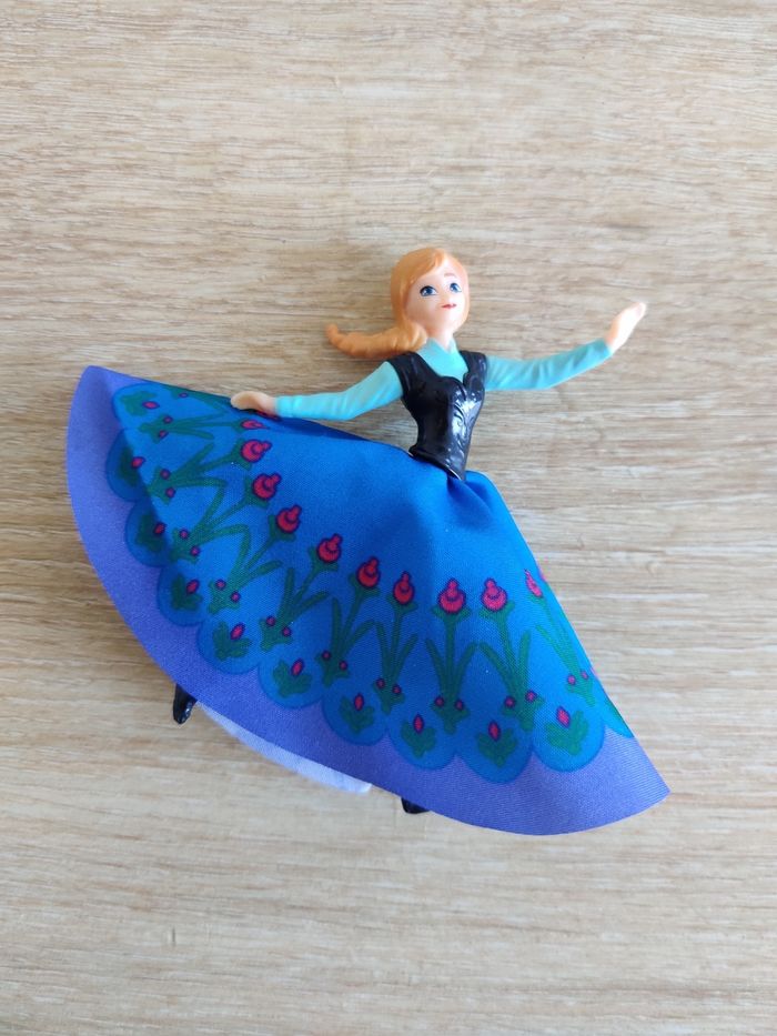 Figurine Reine des neiges - photo numéro 2