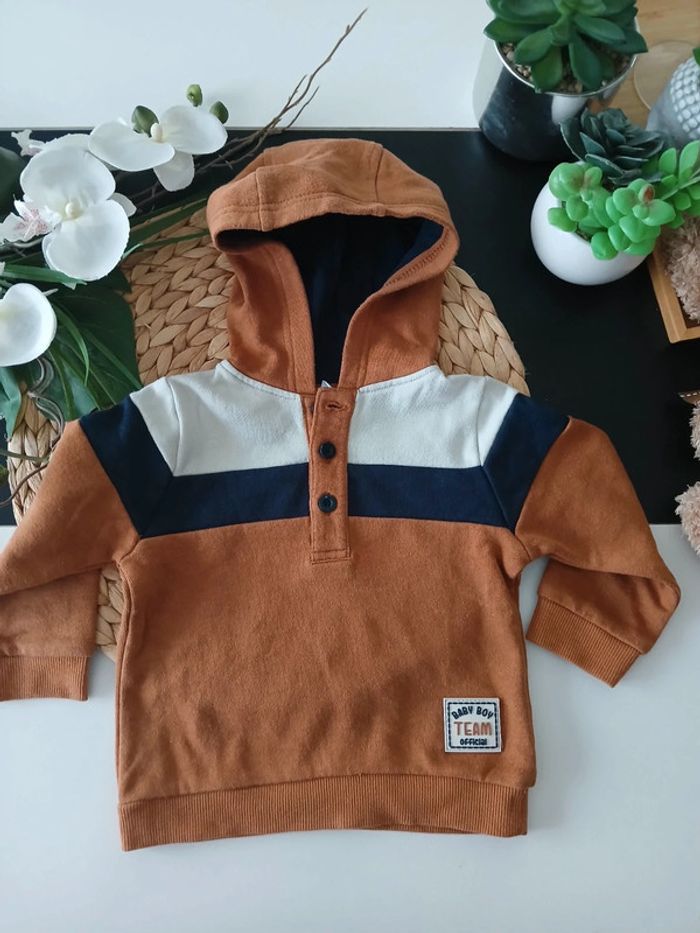 Pull hivers Taille 12 mois🌿🦁