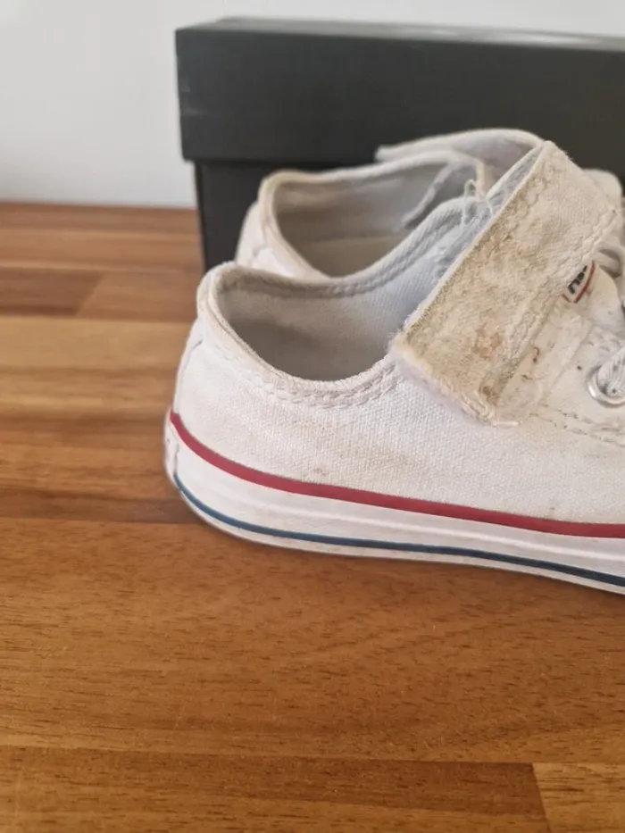 Converse taille 30 blanche à scratchs - photo numéro 4