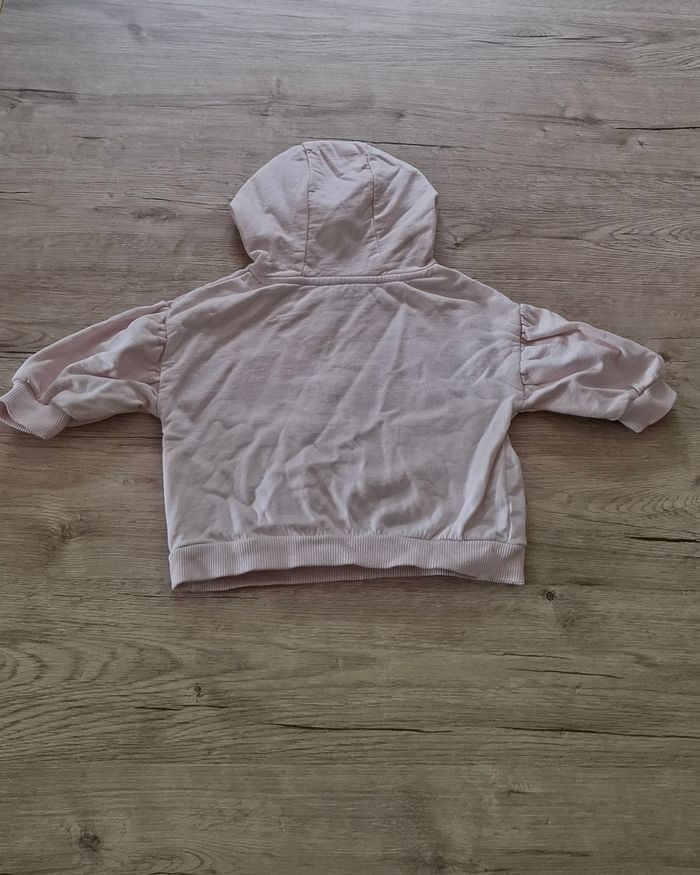 Sweat neuf - photo numéro 2