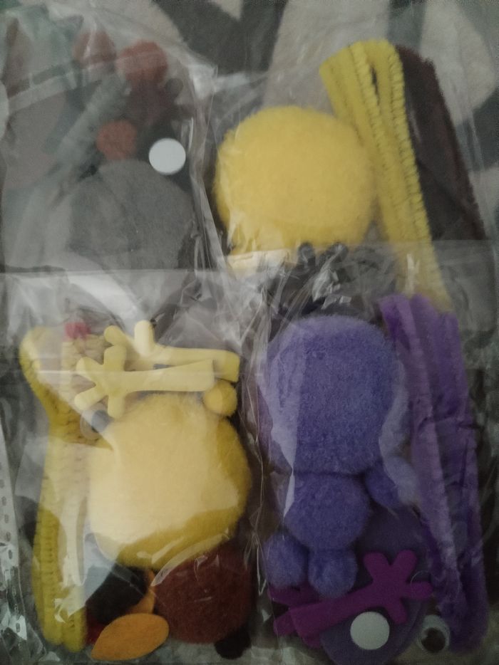 Kit loisirs créatifs figurines ou animaux neufs + petits cadeaux