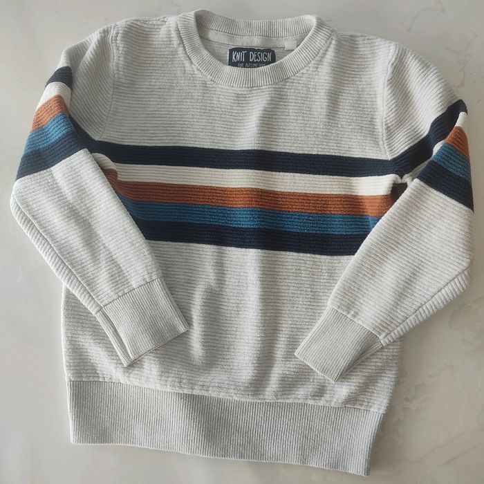 Pull taille 7 ans
