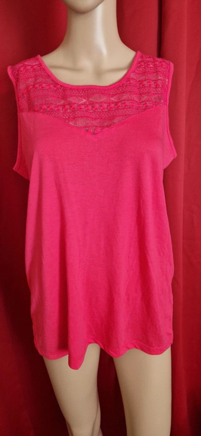 T-shirt rose col dentelle cache cache taille38
