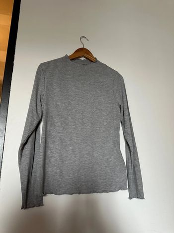 Top gris côtelé
