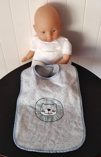 🦁 Bavoir bébé garçon 18 mois+ – motif lion