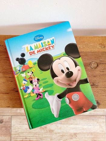 Livre La maison de mickey Disney