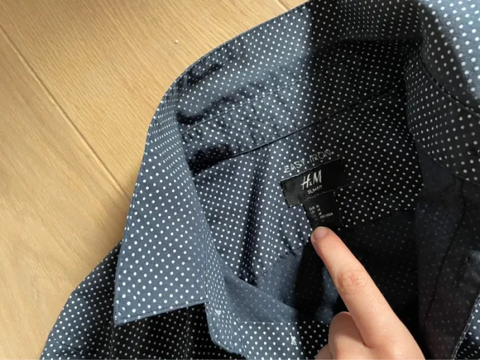 Chemise ML marine à pois blancs - H&M - M - photo numéro 3