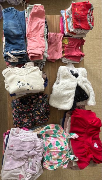 Lot vêtements bébé fille 9 mois 