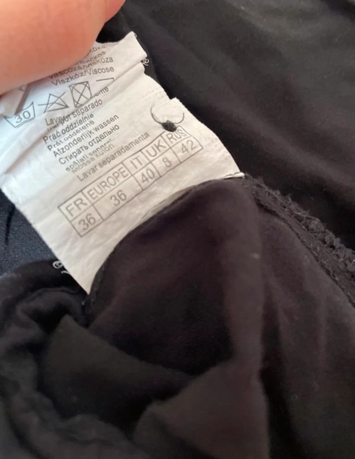 Très belle blouse noire 🥰 taille 36 camaïeu manches 3/4 - photo numéro 4