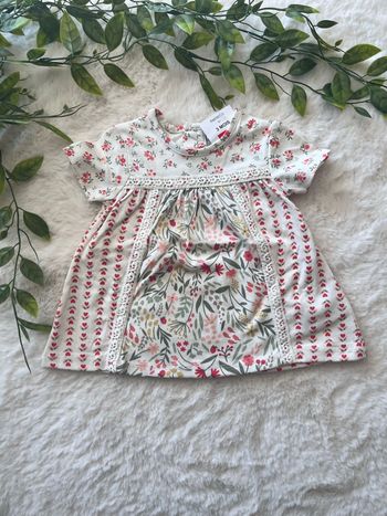 Robe à fleur en 3 mois