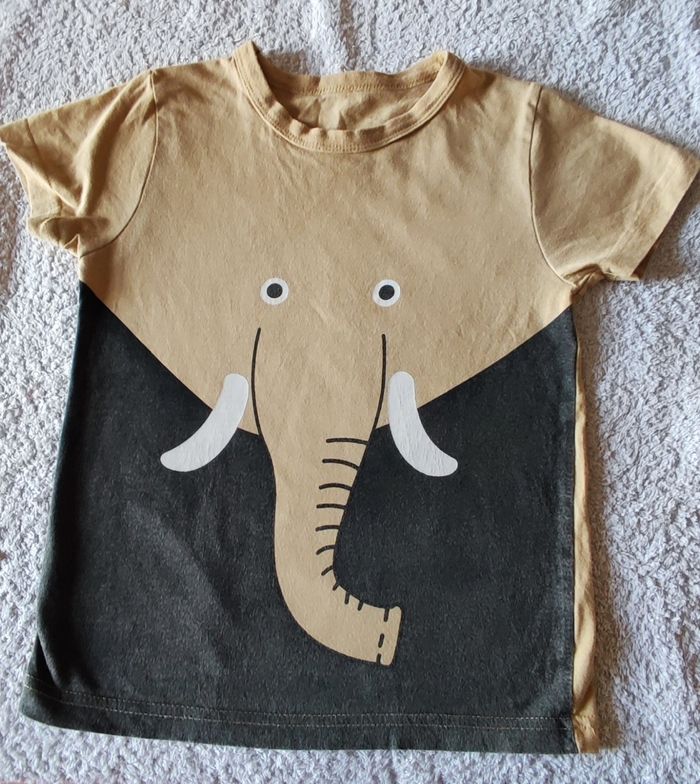 Lot t-shirts manches longues 6 ans - photo numéro 8