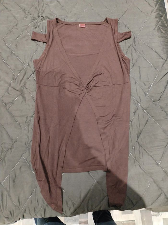 Top blanche porte 38/40