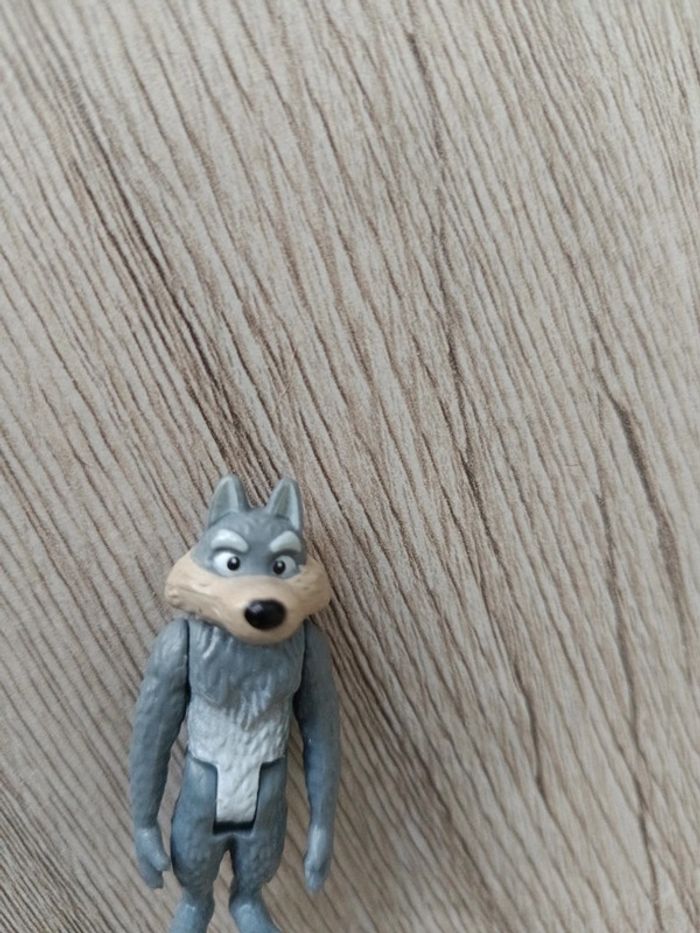 Figurine plastique loup masha et michka - photo numéro 3