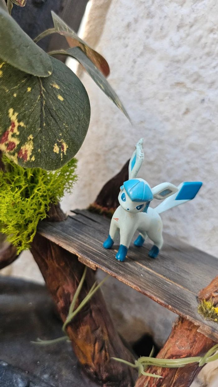 Super figurine Pokemon Nintendo tomy Givrali - photo numéro 2