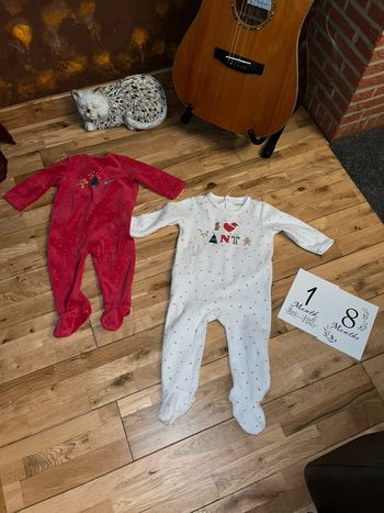 Lot de 2 pyjama velours Noël très bon état 18mois/80cm