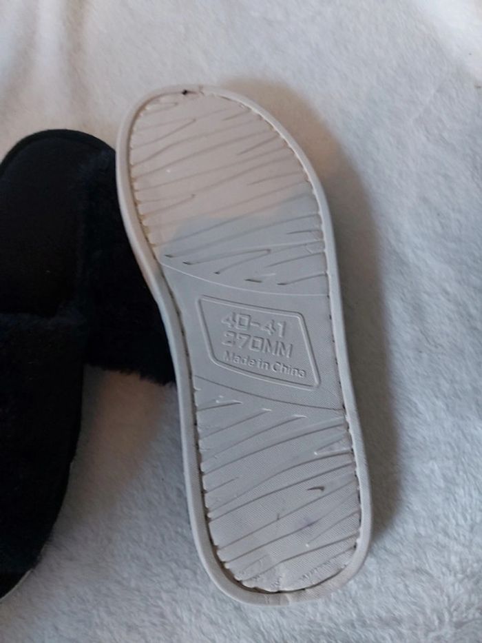 Pantoufle femme Neuve - photo numéro 4