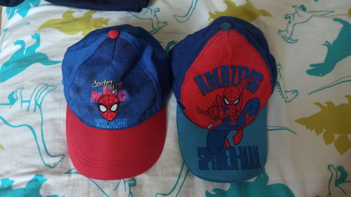 Lot casquettes Marvel Spiderman