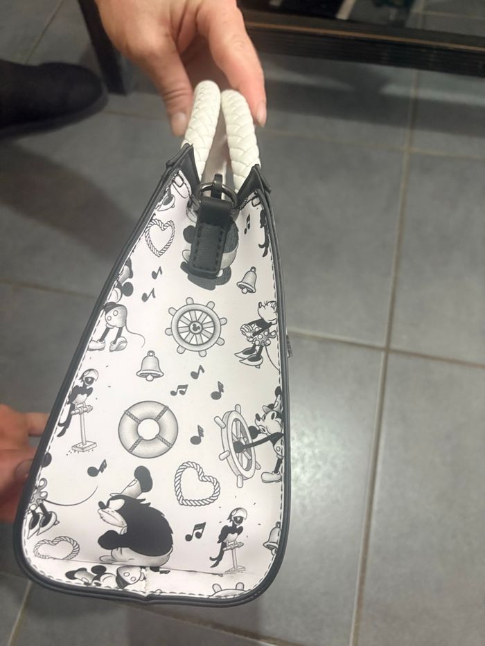 Loungefly steamboot - photo numéro 4