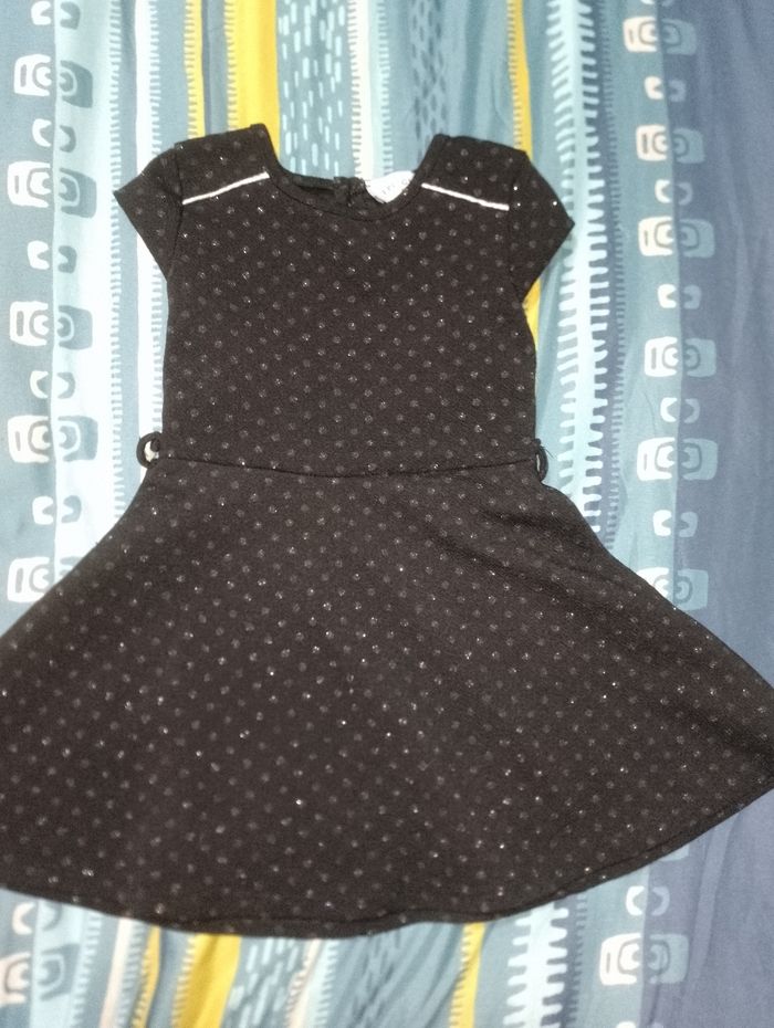 Robe noir de fêtes 3 ans brillante - photo numéro 8