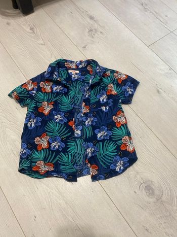 Chemise hawaïenne, chemise à fleurs