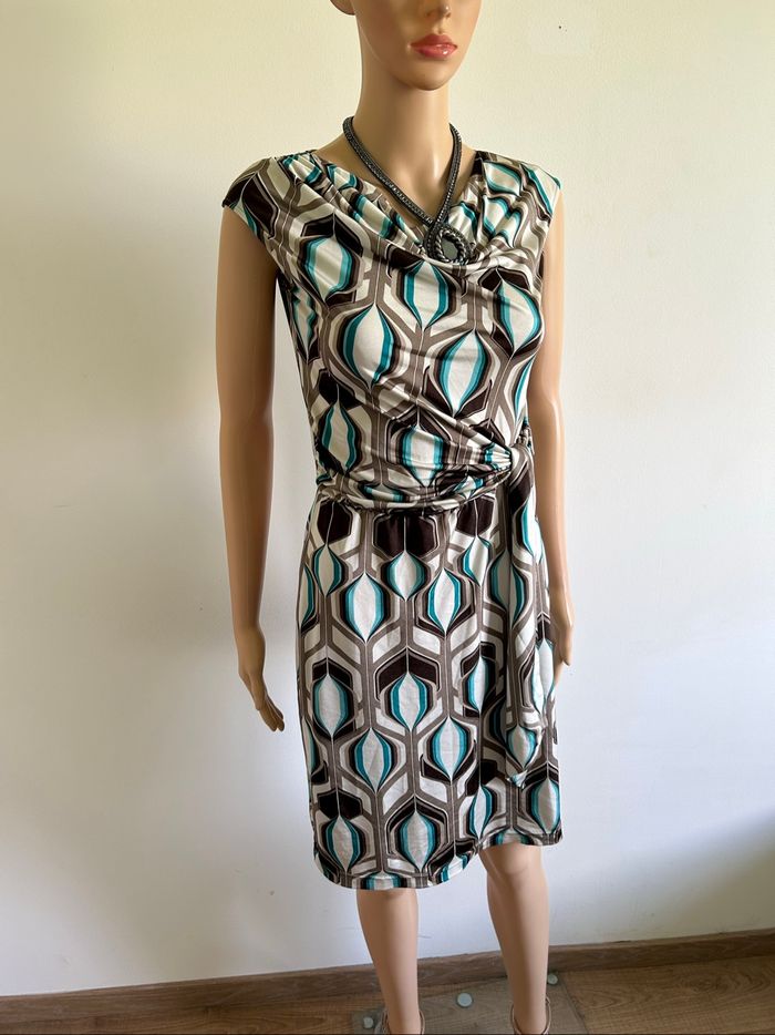 Robe imprimée à manches courtes Sora by JBC taille 36 TBE - photo numéro 2