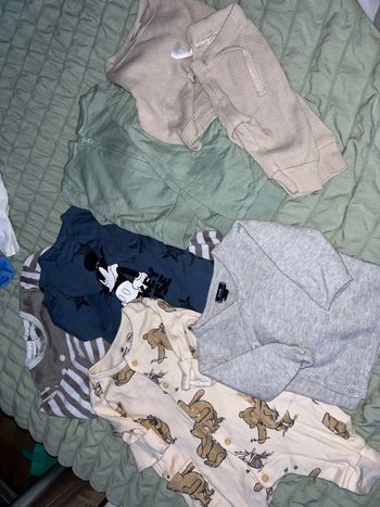 Lot vêtements 1 mois