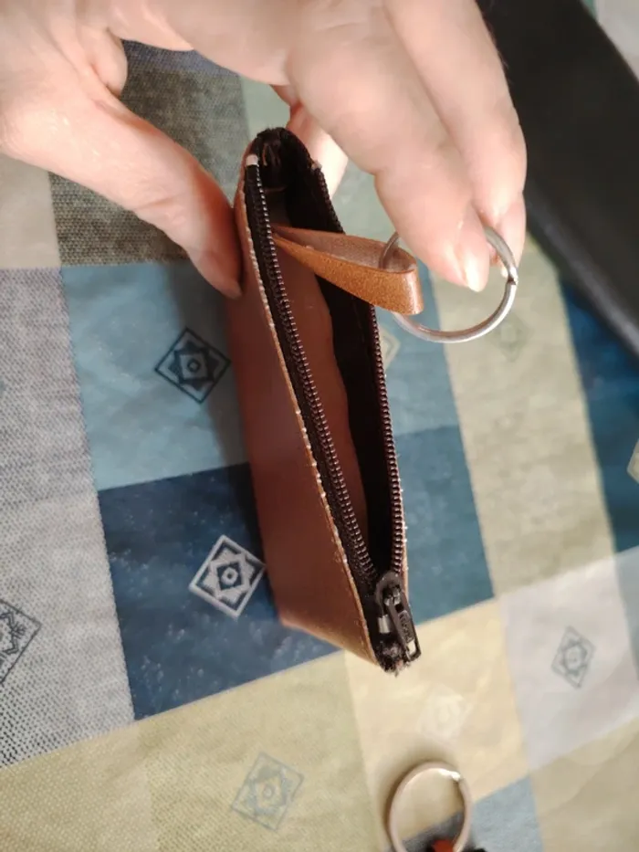 Lot chéquier, porte monnaie et porte jeton - photo numéro 13
