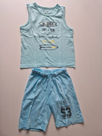 Short tee-shirt léger bleu ciel