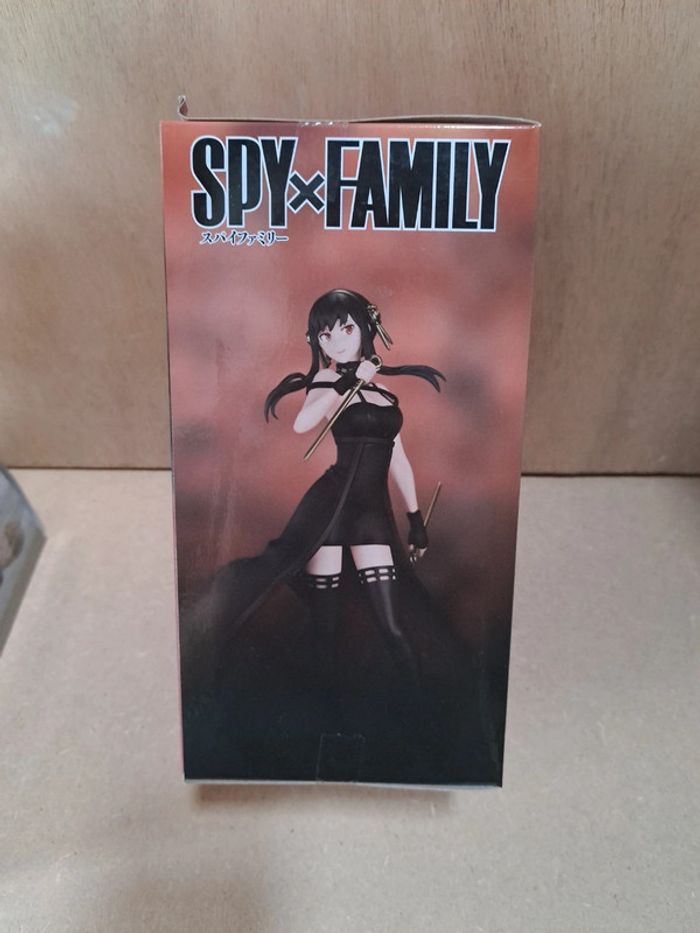 Spy x family yor Forger figurine manga sega - photo numéro 2