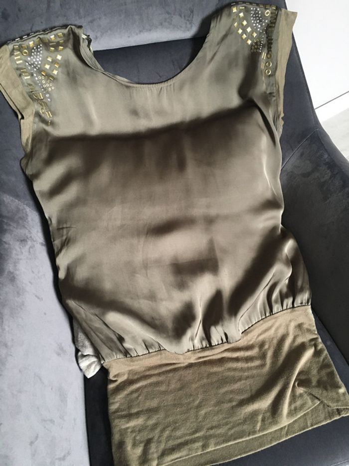 Tee-shirt kaki taille L en satin - photo numéro 3