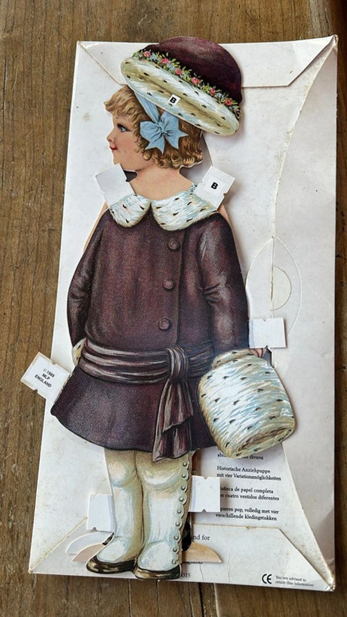 Poupée en carton Lady Anne Past Times - photo numéro 8